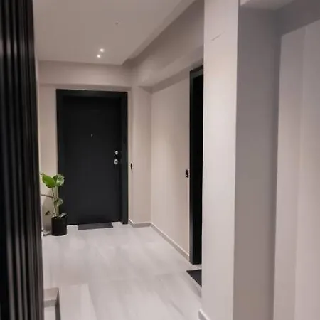 Id Residences 302 *